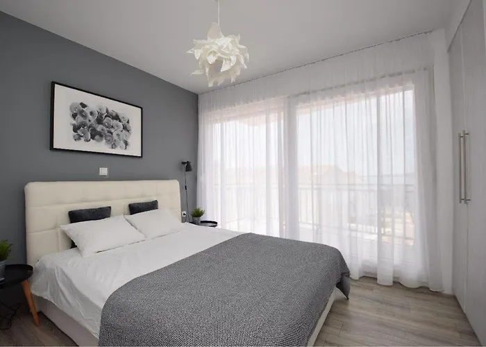 Apartments Lueva